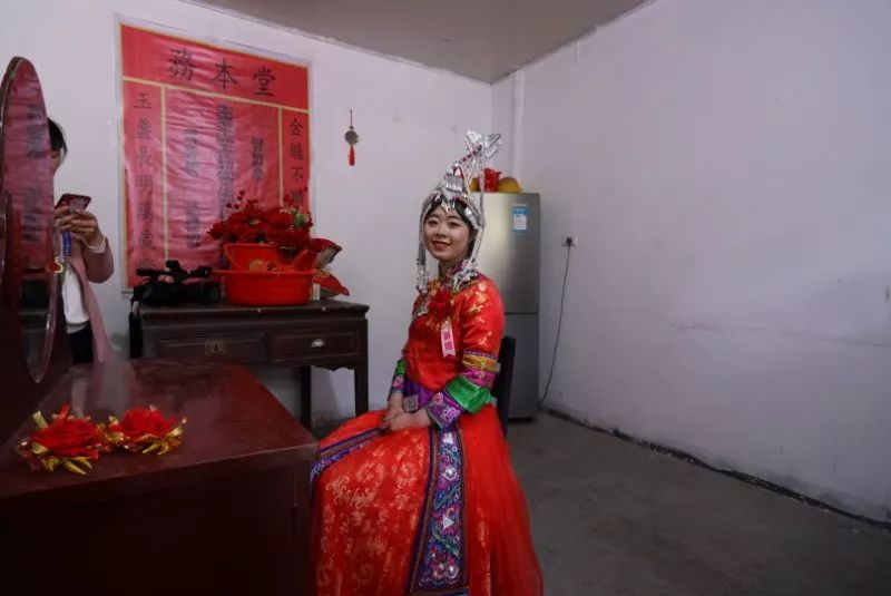 民国畲族新娘上衣图片