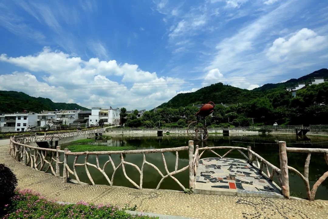 村線路景點西安—平利·龍頭旅遊村—桃花溪景區—洪福茶園—西安