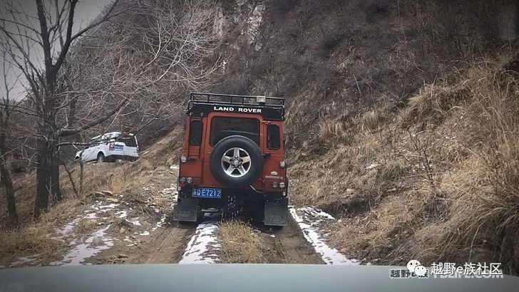 【社区】巅峰穿越,卫士,牧马人,fj,陆巡,发现,普拉多土匪山寻宝!