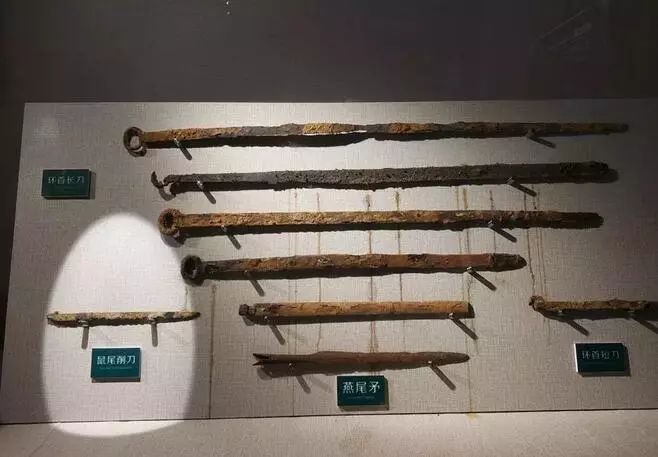 2这个展馆集中展示了清代的一些兵器,铁炮,关刀,太平天国时候的军砍