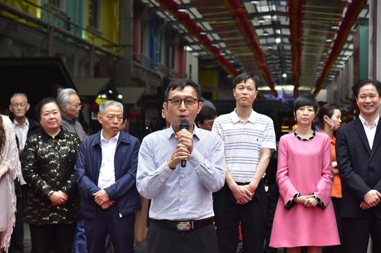 黄鹤楼下汉味一条街 首义园美食文化街昨日盛大开街