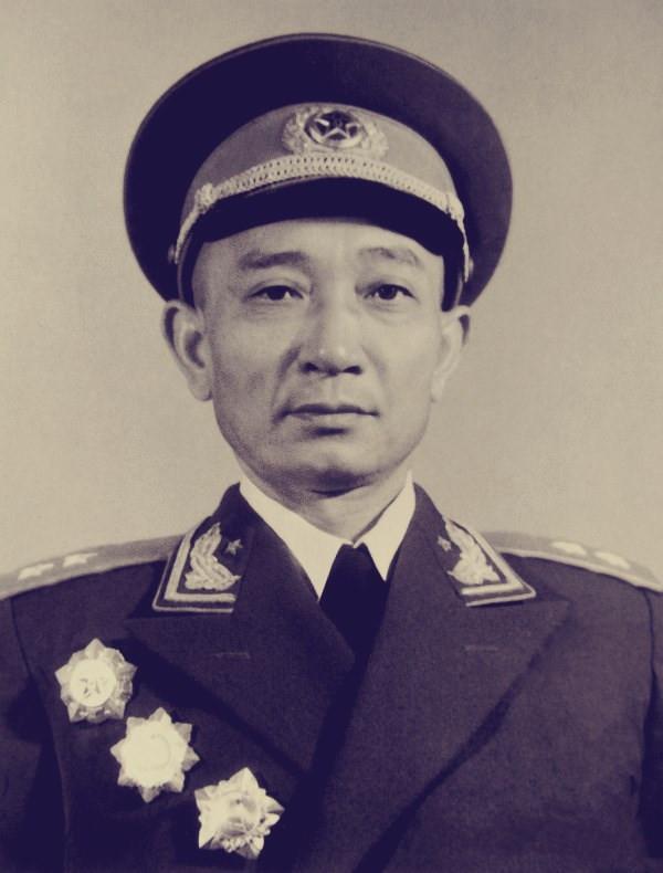 二,开国中将孙继先1990年4月13日,钱钧将军在南京病逝,享年85岁.