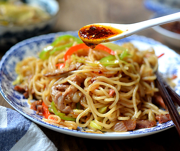 兒童美食營養食譜推薦:家常炒米粉的做法 q彈超好吃_中華養生網