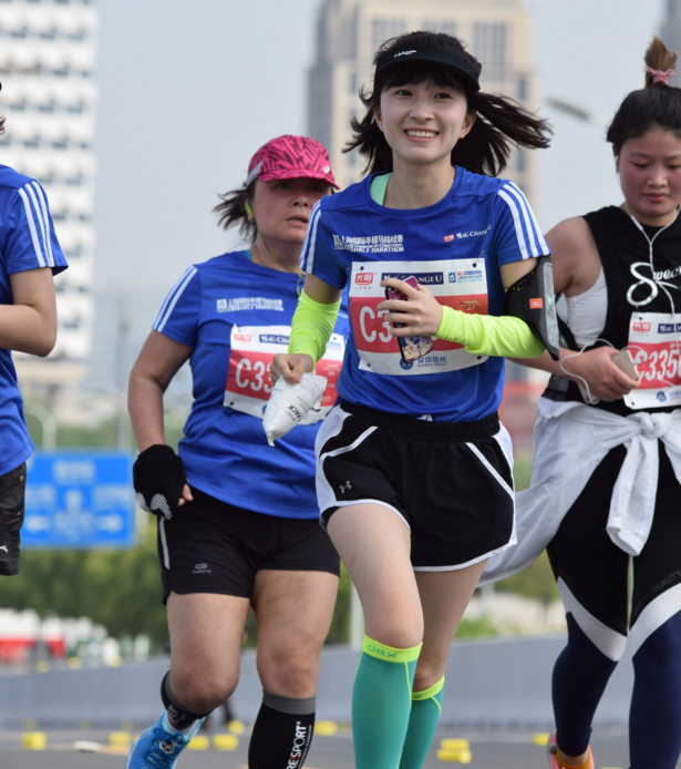 2018上海半程马拉松一大波的跑步美女曝光