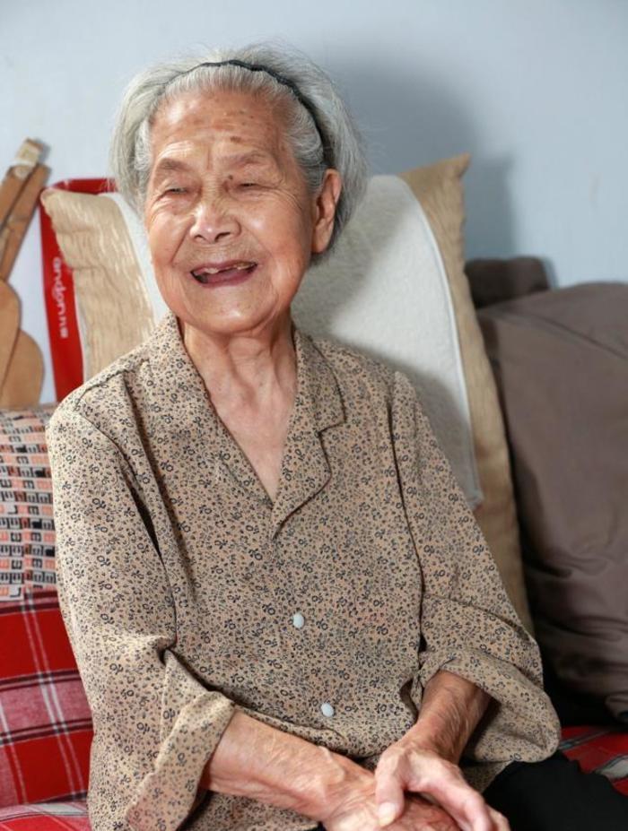 东北101岁奶奶图片