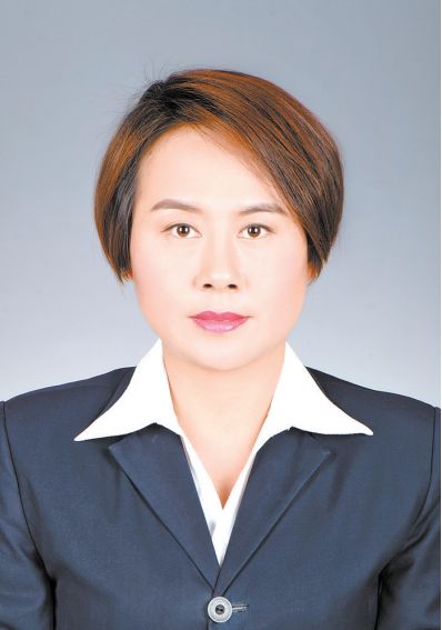 吴红梅,女,彝族,1977年8月生,在职研究生学历,1999年7月参加工作,中共