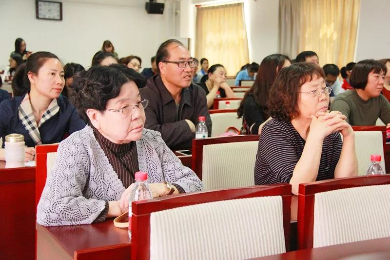 来自东风小学张悠然最终获得小学组一等奖,牛栏山二小赵禹尧和石园