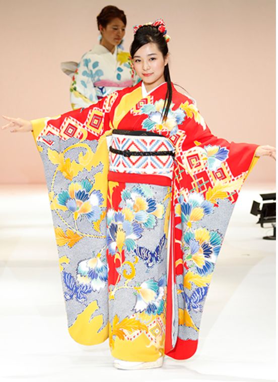 东京奥运会来临之际,日本分别为196个国家定制了各具特色的和服!