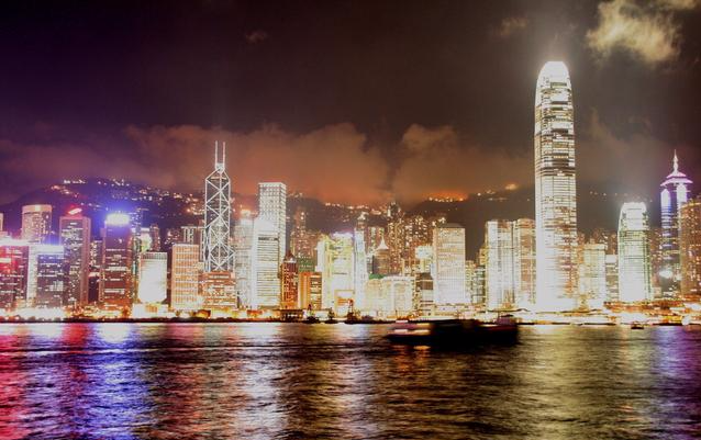 香港普通工资多少钱?为什么那么多年轻人愿意