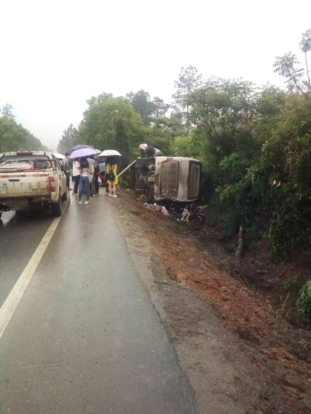 2死1伤江西发生一起重大交通事故原因又是附视频