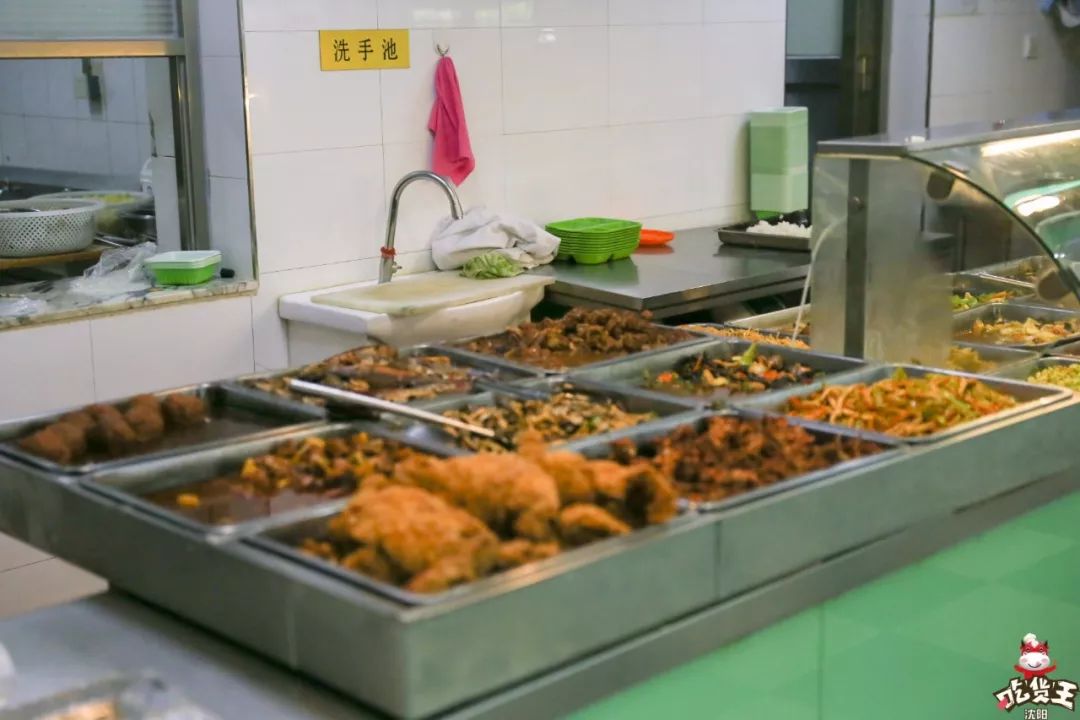 沈阳体育学院食堂图片