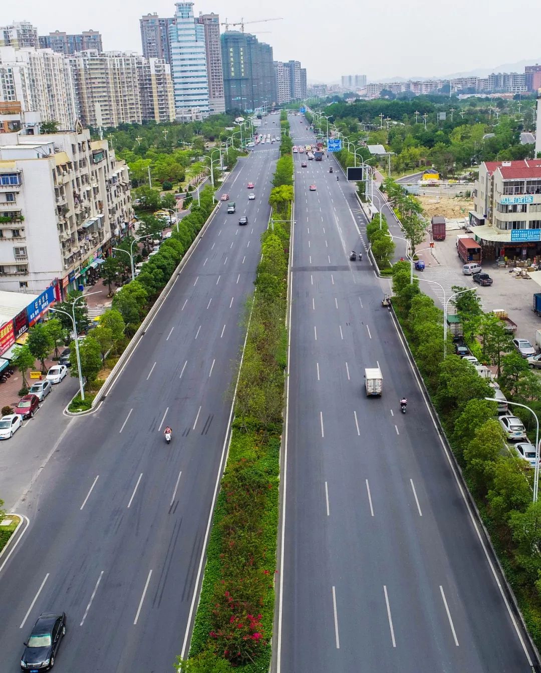 回家的路这么美!多少人因为交通选择住龙文?