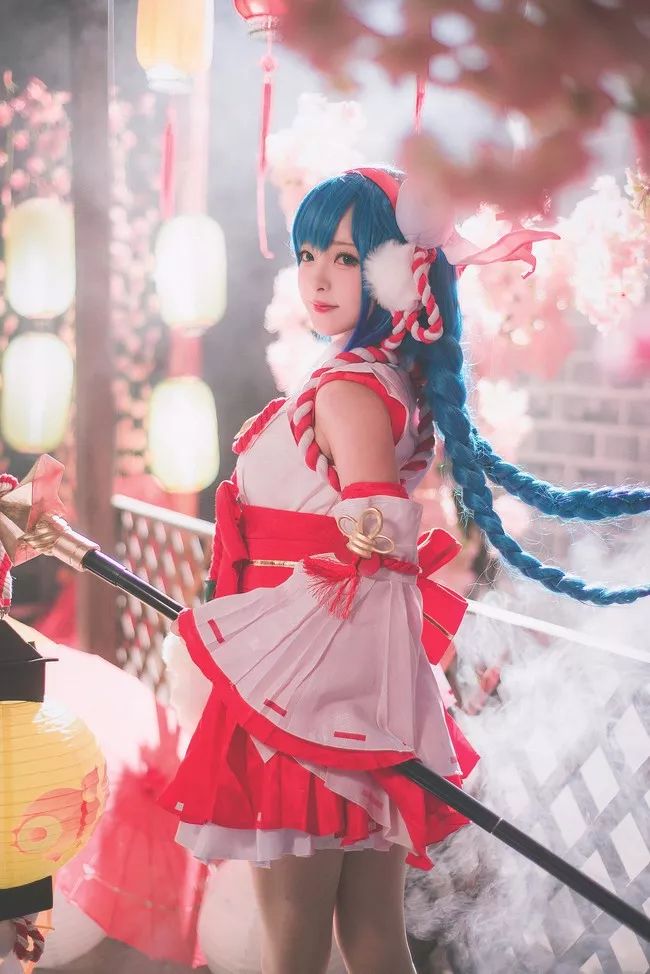 關鍵詞:王者榮耀 cosplay 大喬 小姐姐 喜歡的朋友,請關注我們的公眾