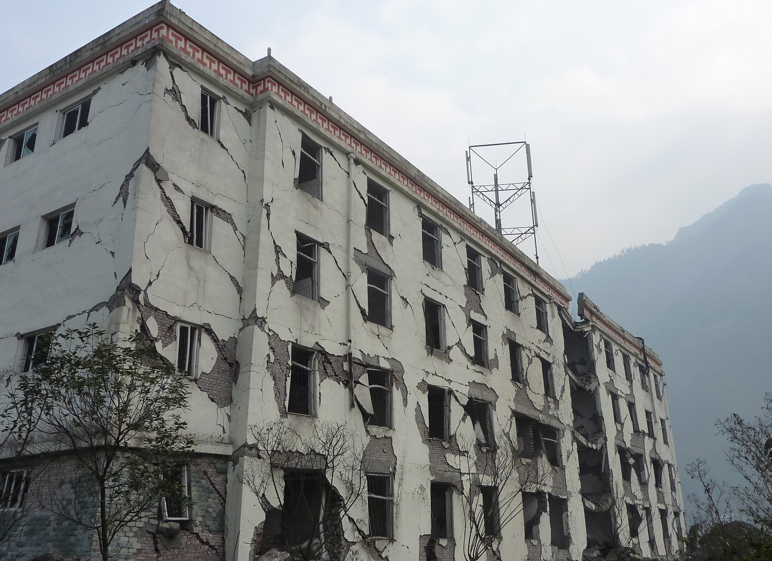 十年後,再看汶川大地震震中遺址,依舊觸目驚心,震撼心靈