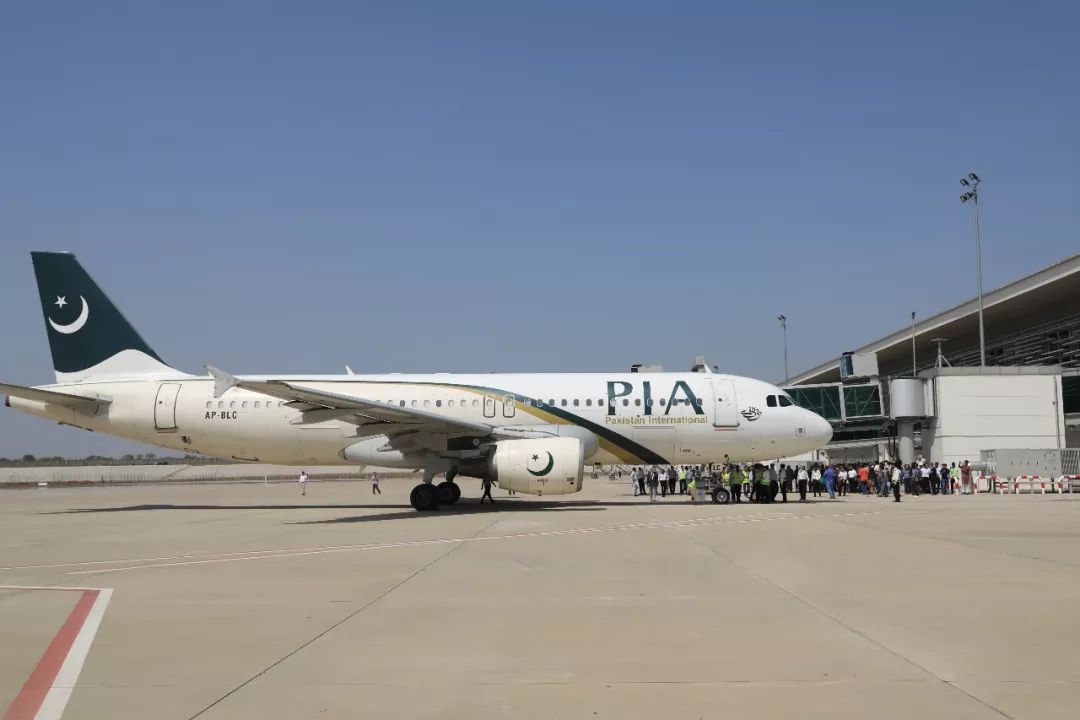 【抢鲜看】巴基斯坦总理阿巴西见证巴国最大最先进机场通航!