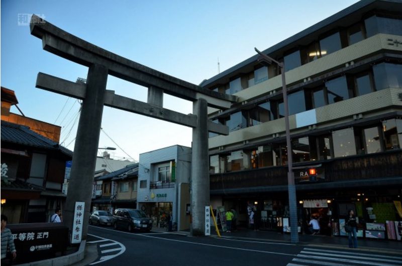 文化遺產平等院,宇治神社和宇治上神社就宇治橋這一小段兒河兩岸就