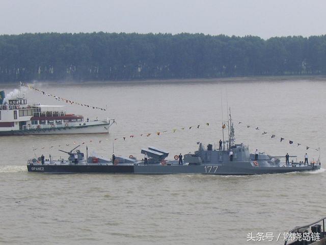 中国最新内河战斗艇图片