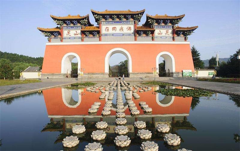 河南信陽佛教傳入我國較早的寺院靈山寺