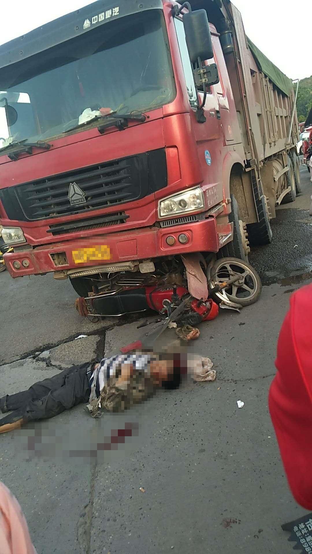 四川南充:大货车致死交通事故频发,不得不吐槽的那些事
