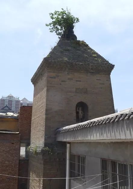 咸宁学巷在清代建有"崇圣祠"和"文昌宫 民国时先后倾圮.