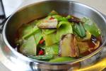 《干锅腊肉莴笋片》也是一道比较好吃的口味菜,做法也很简单,在切莴笋