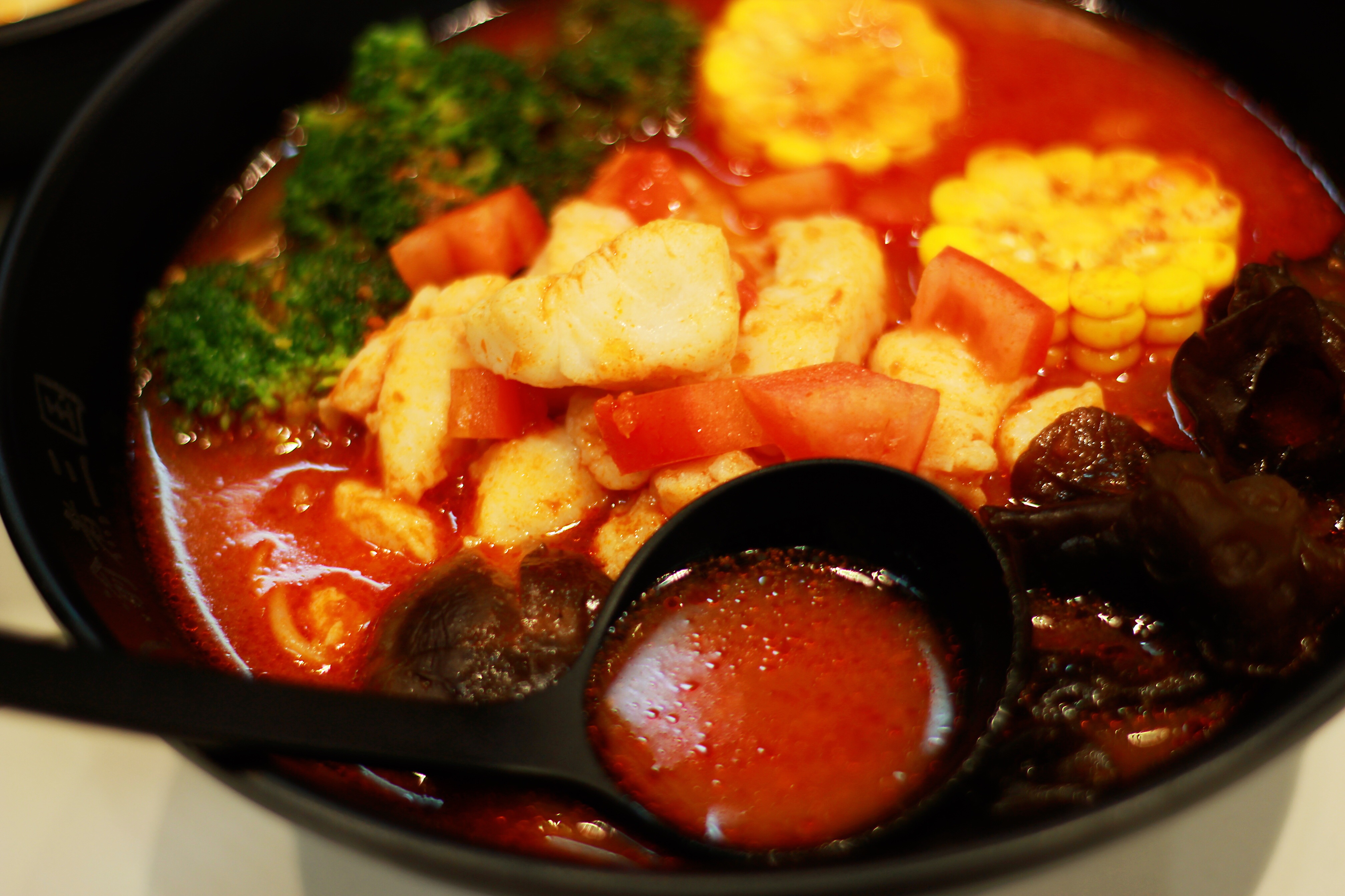 渝煮三国——火锅和麻辣烫的完美融合之火锅的配菜与底料