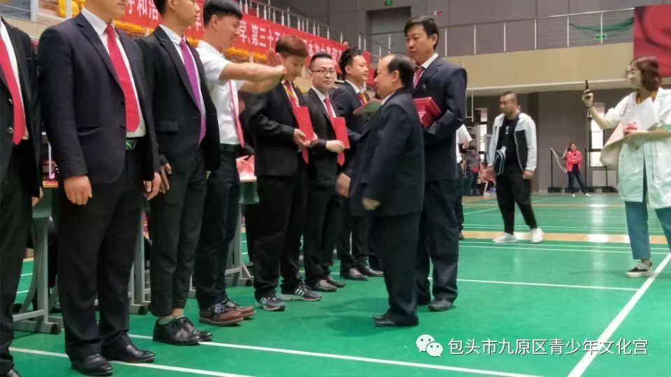 【教师简介】武术教师:吕长春全国优秀武术教练员,著名"猴王.