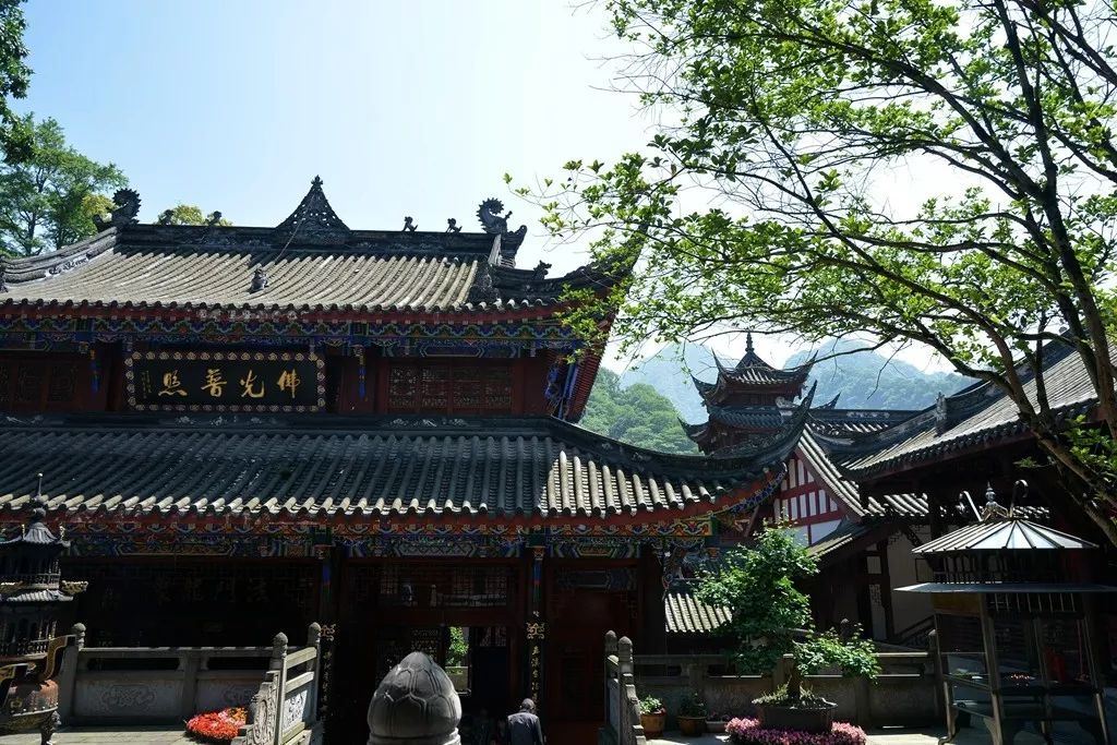 都江堰泰安寺图片