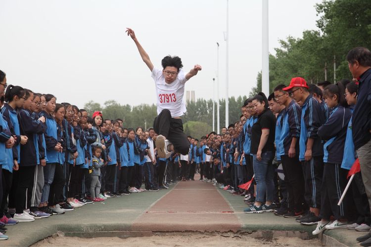 武乡一中武道然照片图片