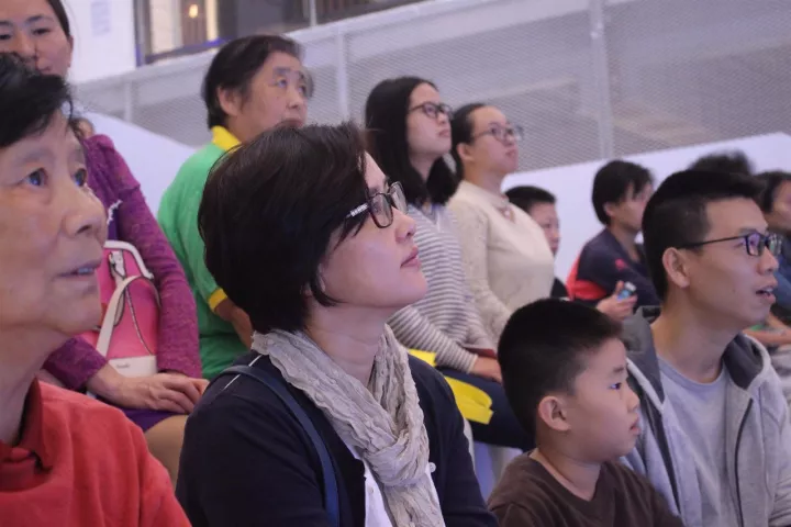 5月12日,钧瓷泰斗晋佩章之徒,广东省钧瓷协会会长—杨眉女士,携