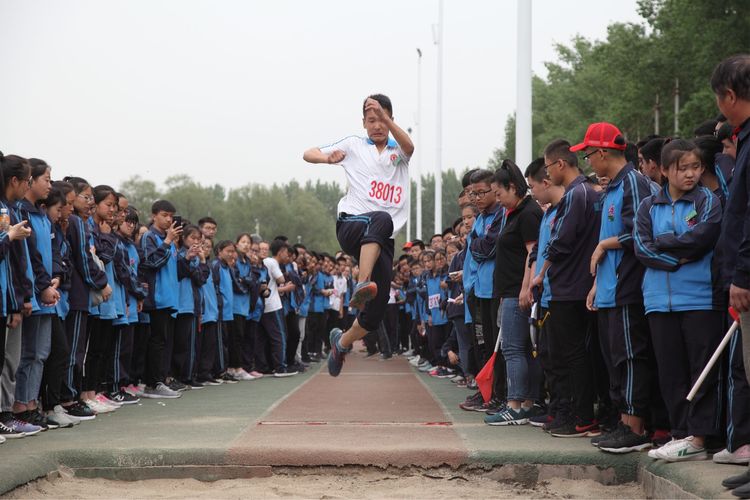 武乡一中武道然照片图片