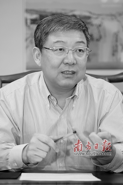 李清泉深大校长图片