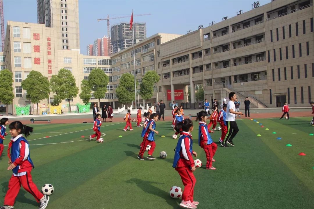 【校園】南陽市第十五小學校中國健康體育課程模式培訓