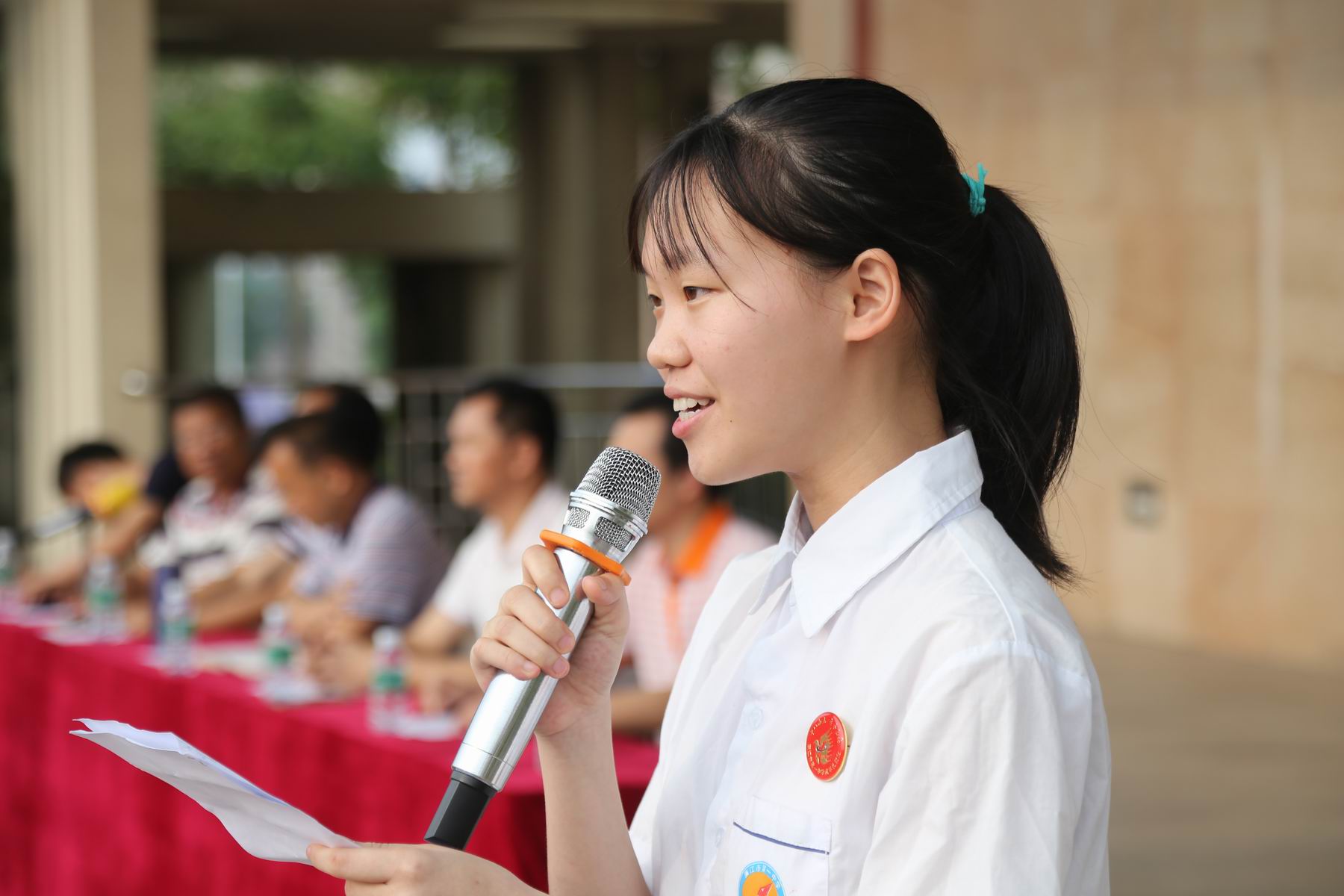 廉江一中的校花图片