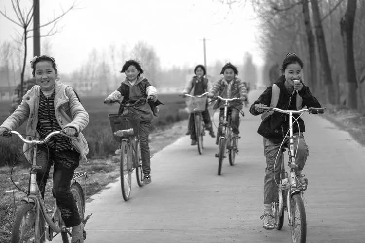 刘会选:自行车——一个时代的烙印