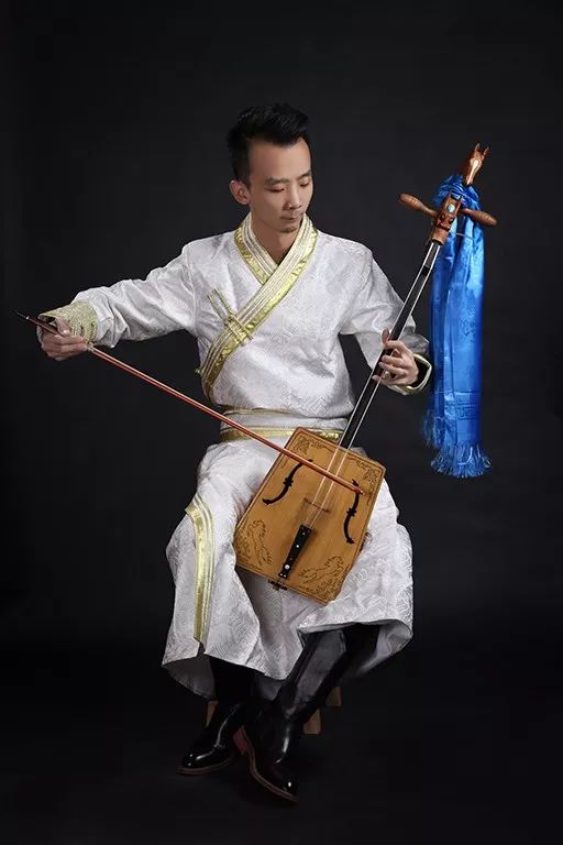 艺术启蒙课【免费赠票】:蒙古族音乐(马头琴)公益讲座:马头琴的演奏