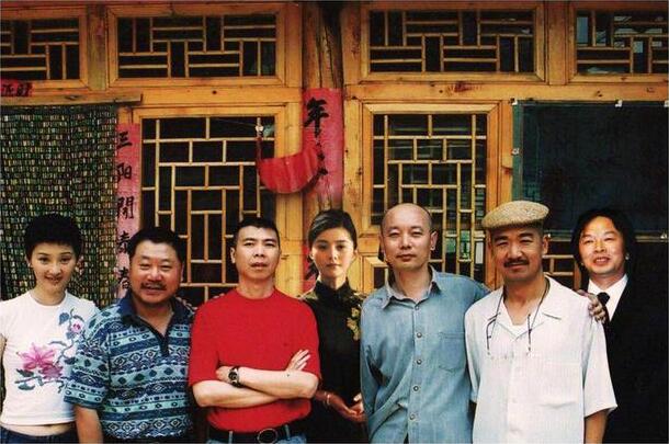 15年前原班人马 冯小刚宣布《手机2》开拍