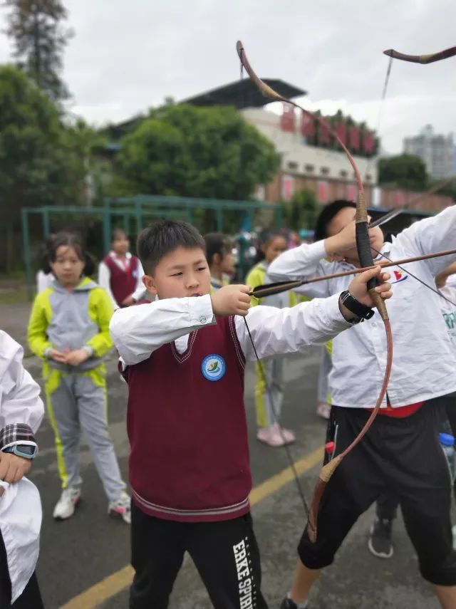 蒼松與弓大渡口區鈺鑫小學五年級研學活旅行