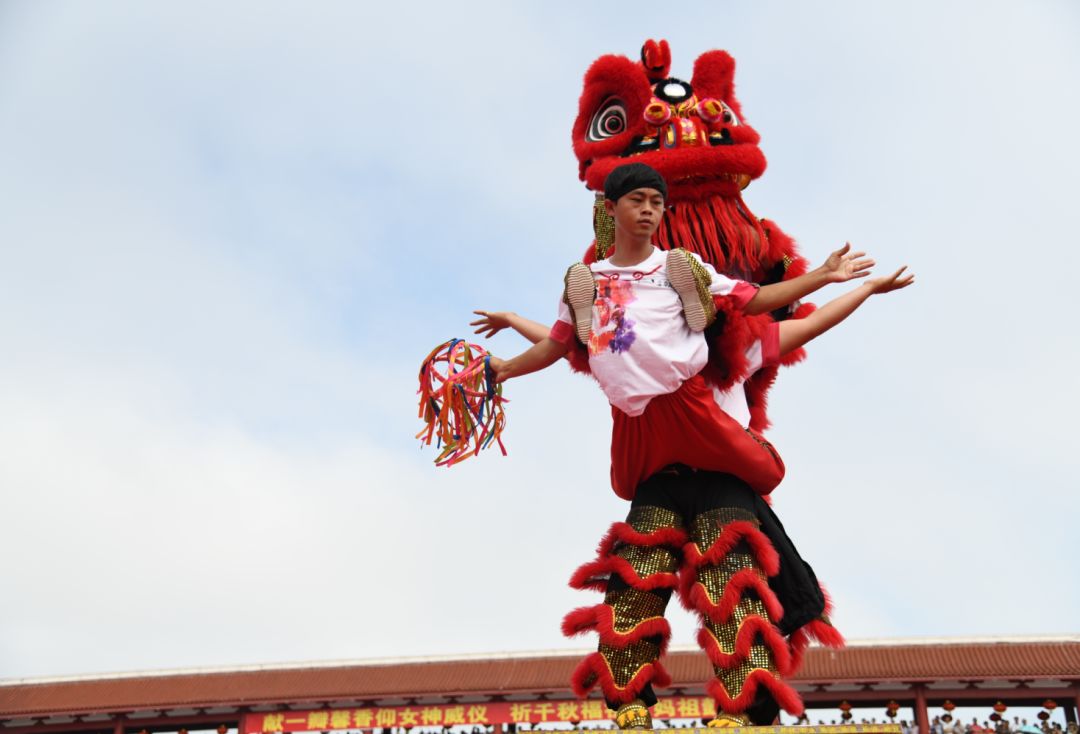 74妈祖诞辰1058周年庆典,潮汕英歌舞现场表演,场面震撼!