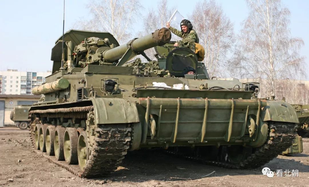 俄罗斯军队的强拆利器2s4式郁金香240毫米自行迫击炮图鉴