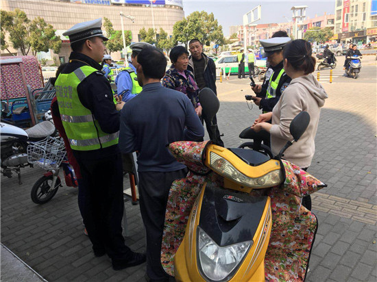 盱眙交警城区中队持续开展非机动车违法行为专项整治 图3