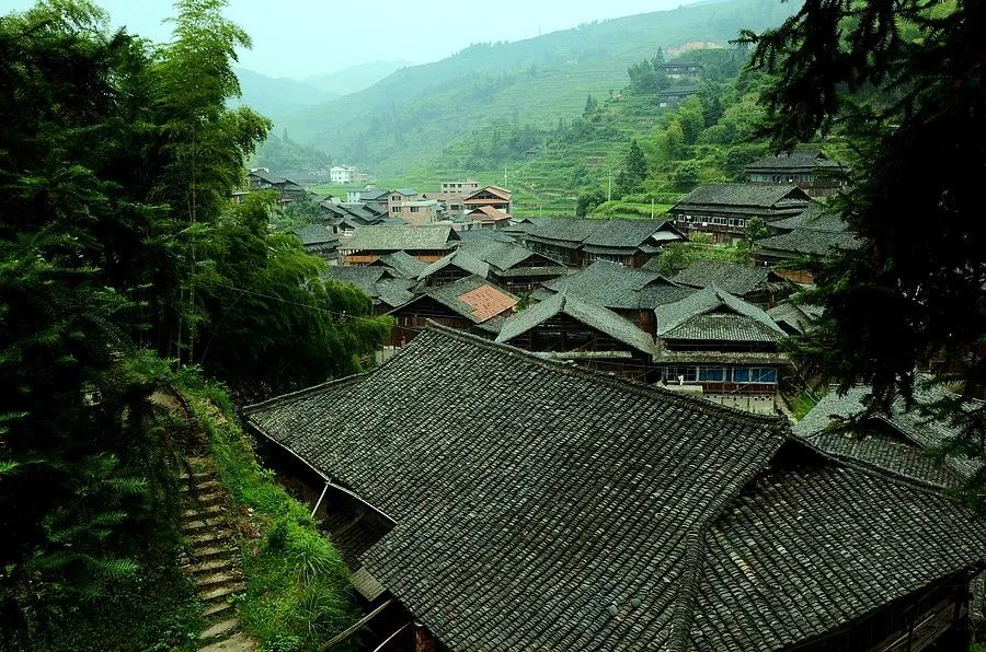 旅游 正文 恭城瑶族自治县西岭乡西岭村委西岭屯 龙胜各族自治县龙脊