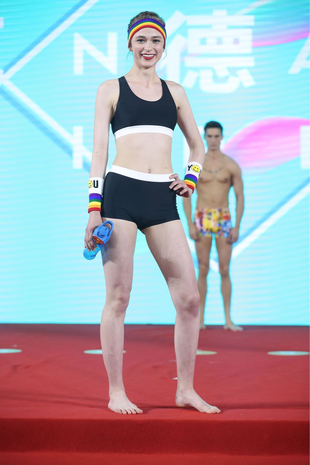 时尚格调，BALNEAIRE范德安泳装惊艳“中国品牌日”