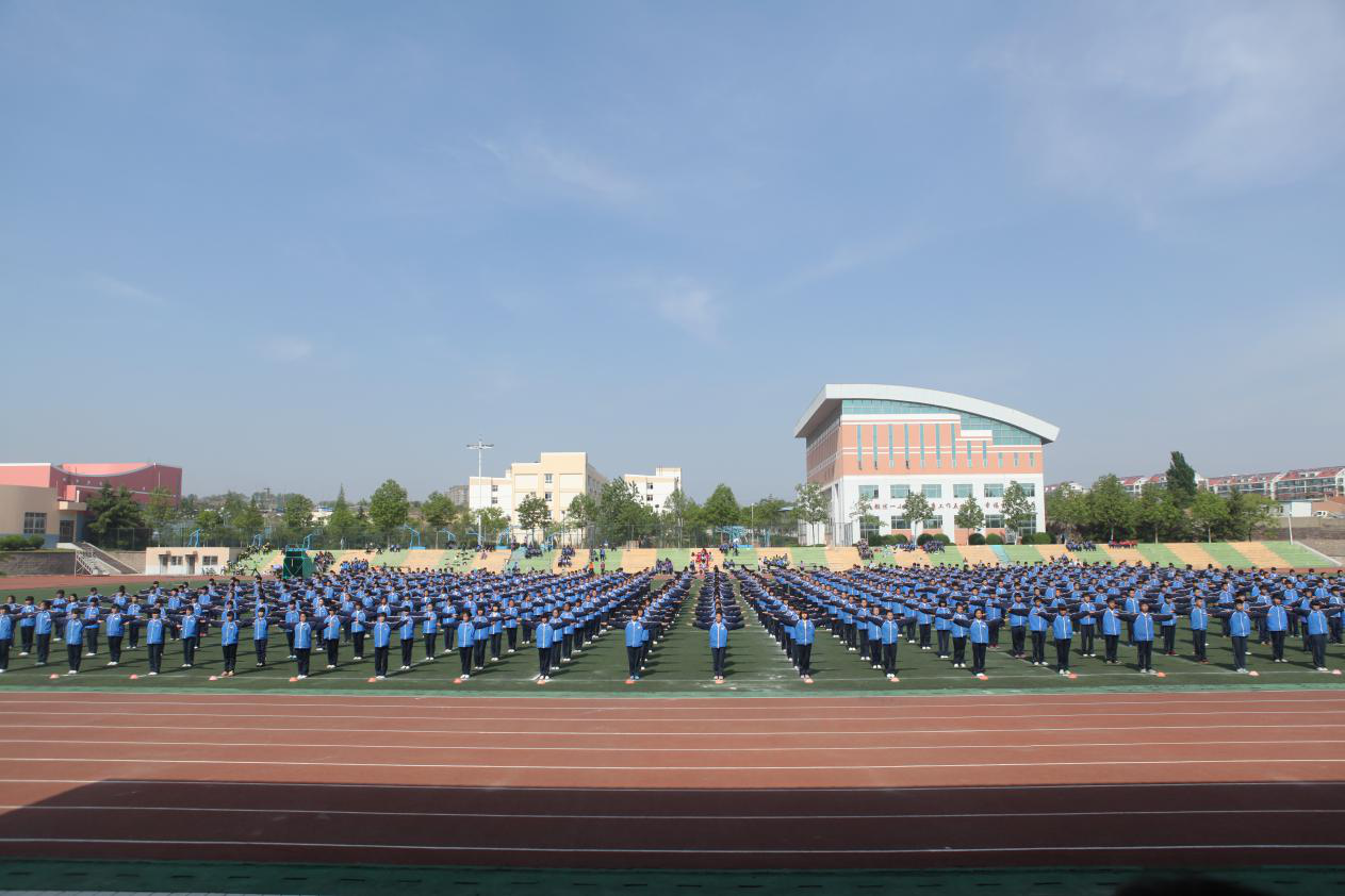 青岛高新职业学校图片