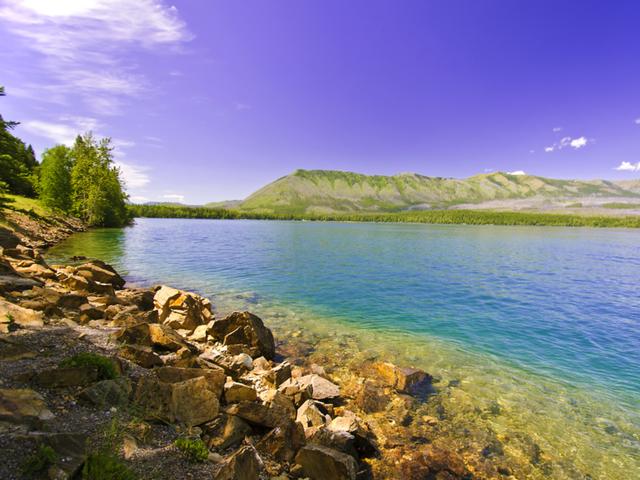 北美洲最大淡水湖图片