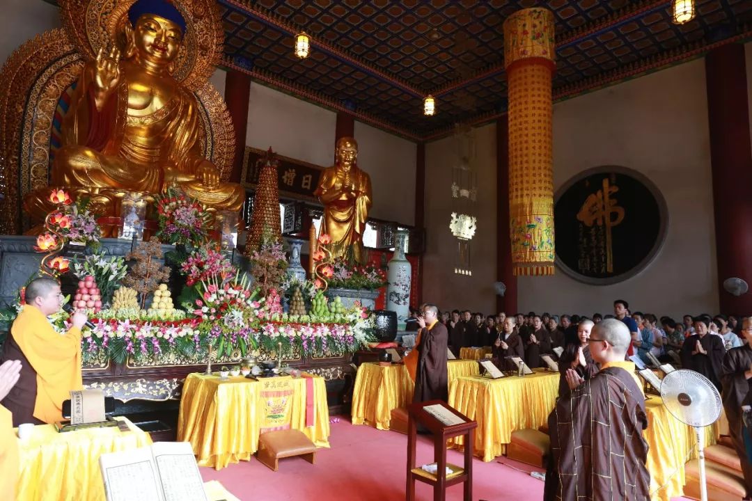 地點:西山龍華寺大雄寶殿,洗石庵千佛寶殿時間:5月18日星期五上午9點