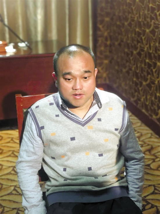 被关押97天的广州医生谭秦东,透过妻子的微博,向鸿茅药酒道歉