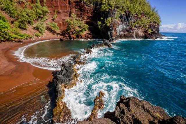 红色:红色沙滩,夏威夷毛伊岛.橙色:拉姆拉湾,马耳他.