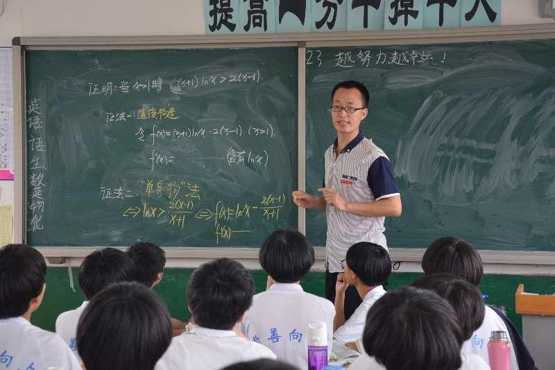 南宫中学老师照片图片