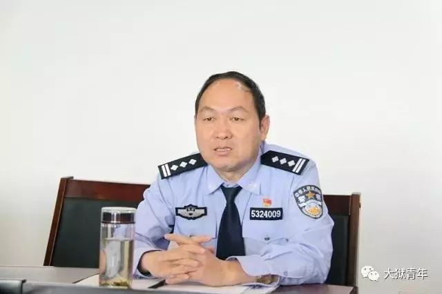 杨锐警察图片